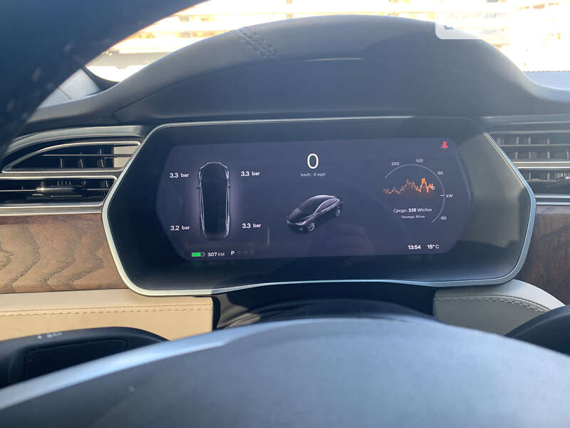 Позашляховик / Кросовер Tesla Model X 2018 в Києві