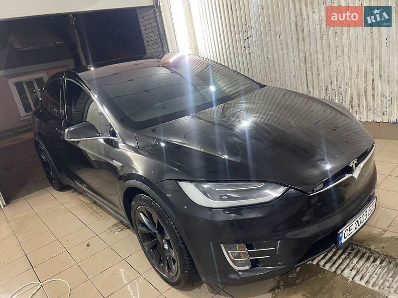 Внедорожник / Кроссовер Tesla Model X 2016 в Черновцах