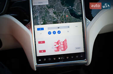 Внедорожник / Кроссовер Tesla Model X 2017 в Днепре