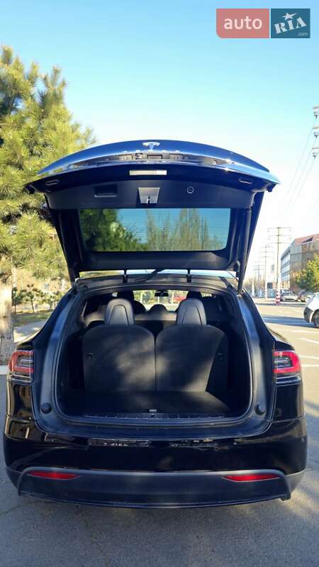 Внедорожник / Кроссовер Tesla Model X 2020 в Одессе