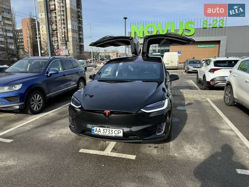 Внедорожник / Кроссовер Tesla Model X 2017 в Киеве