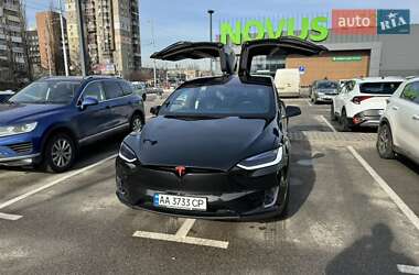 Позашляховик / Кросовер Tesla Model X 2017 в 