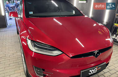 Позашляховик / Кросовер Tesla Model X 2017 в Львові