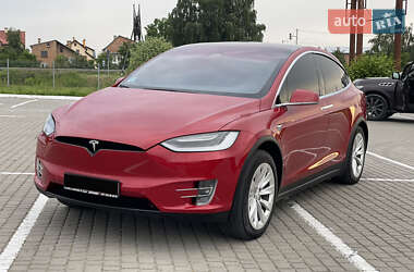 Позашляховик / Кросовер Tesla Model X 2017 в 