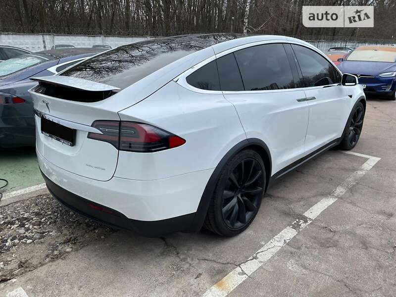 Позашляховик / Кросовер Tesla Model X 2020 в Дніпрі