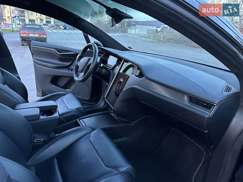 Позашляховик / Кросовер Tesla Model X 2018 в Тячеві