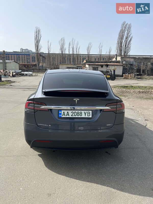 Позашляховик / Кросовер Tesla Model X 2018 в Києві