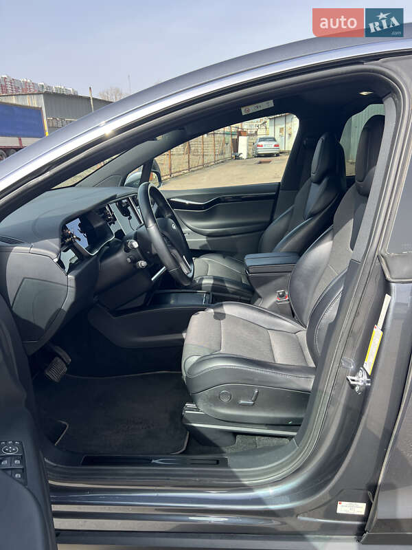 Позашляховик / Кросовер Tesla Model X 2018 в Києві