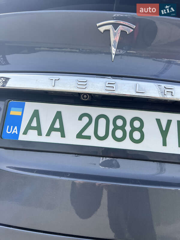 Позашляховик / Кросовер Tesla Model X 2018 в Києві