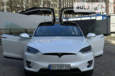 Внедорожник / Кроссовер Tesla Model X 2016 в Тернополе