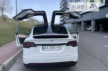 Внедорожник / Кроссовер Tesla Model X 2020 в Киеве