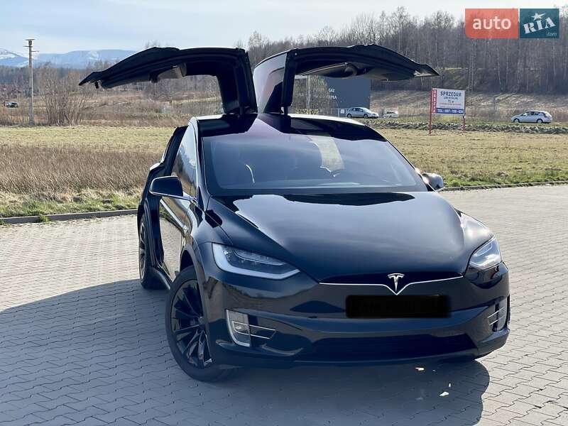 Позашляховик / Кросовер Tesla Model X 2017 в Житомирі