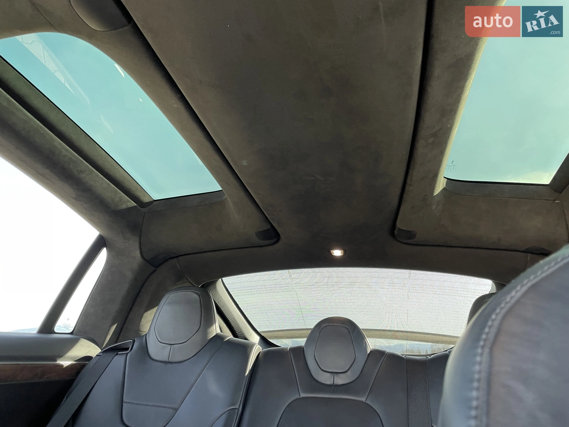 2017 Tesla Model X - мініатюра 24