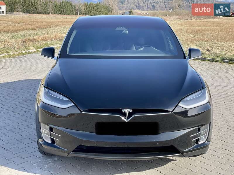 Позашляховик / Кросовер Tesla Model X 2017 в Житомирі