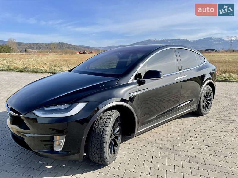 Позашляховик / Кросовер Tesla Model X 2017 в Житомирі