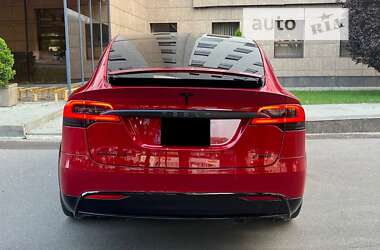 Позашляховик / Кросовер Tesla Model X 2016 в Умані