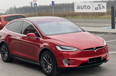 Tesla Model X 2019