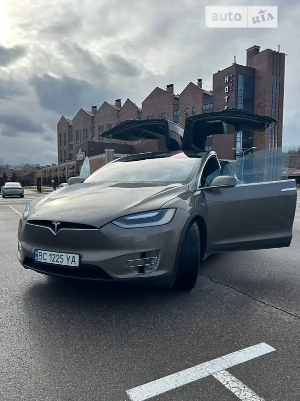 Tesla Model X