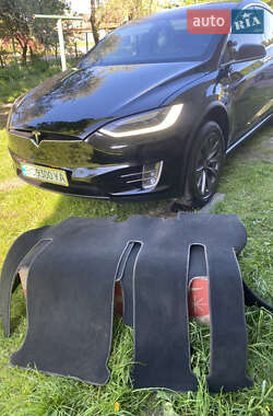 Внедорожник / Кроссовер Tesla Model X 2017 в Жовкве фото 8 Внедорожник / Кроссовер Tesla Model X 2017 в Жовкве