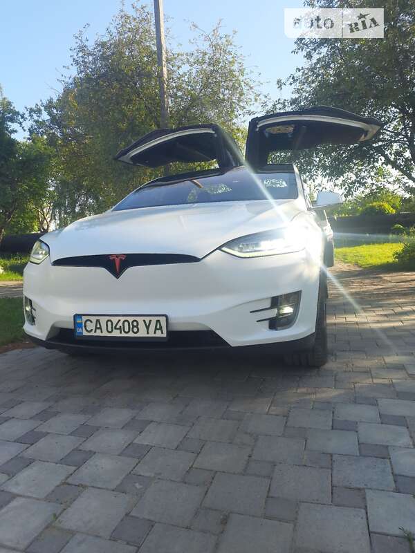 Позашляховик / Кросовер Tesla Model X 2016 в Черкасах