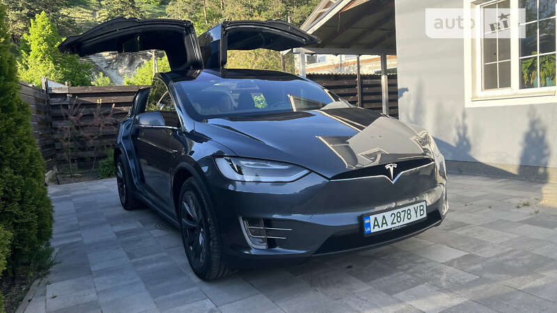 Внедорожник / Кроссовер Tesla Model X 2017 в Киеве