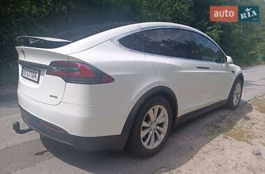 Внедорожник / Кроссовер Tesla Model X 2018 в 