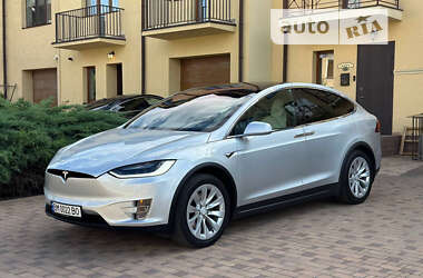 Внедорожник / Кроссовер Tesla Model X 2017 в Киеве