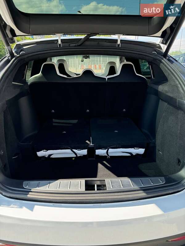 Позашляховик / Кросовер Tesla Model X 2018 в Львові