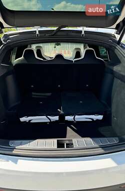 Внедорожник / Кроссовер Tesla Model X 2018 в 