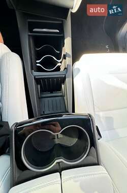 Внедорожник / Кроссовер Tesla Model X 2018 в 