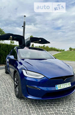 Tesla Model X 2022