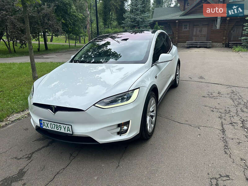 Внедорожник / Кроссовер Tesla Model X 2018 в Киеве