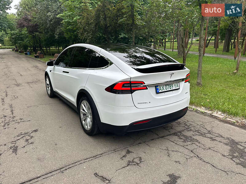 Внедорожник / Кроссовер Tesla Model X 2018 в Киеве