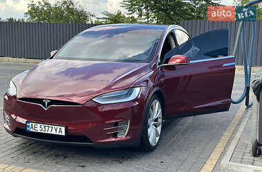 Позашляховик / Кросовер Tesla Model X 2015 в 