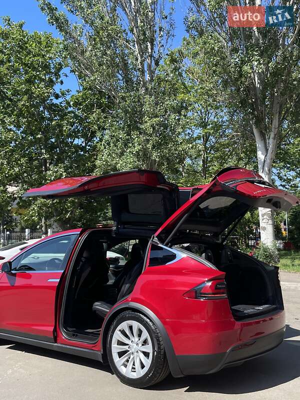 Внедорожник / Кроссовер Tesla Model X 2016 в Одессе