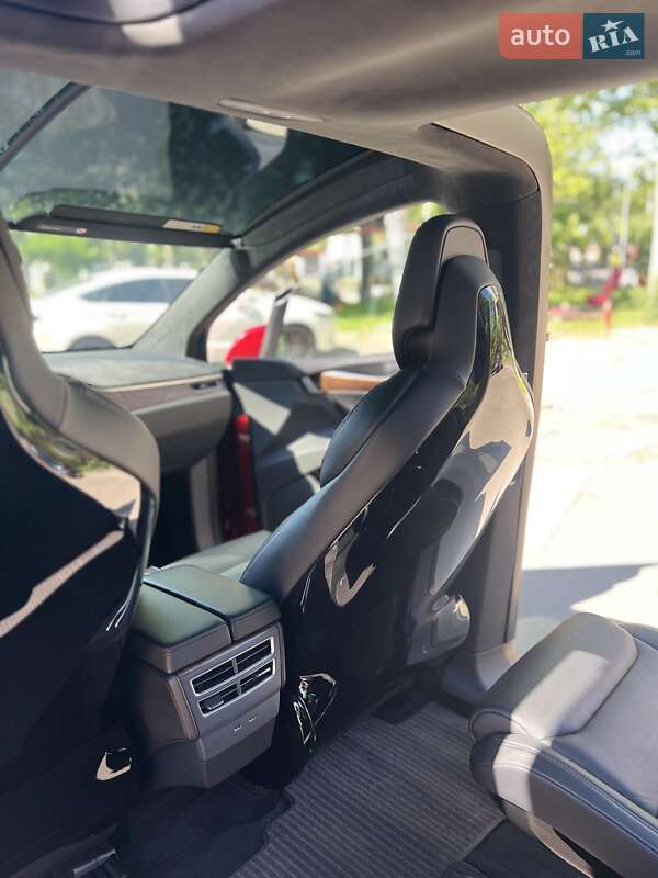 Внедорожник / Кроссовер Tesla Model X 2016 в Одессе
