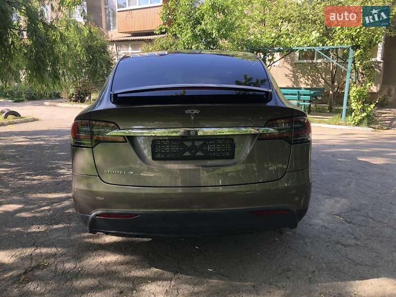 Позашляховик / Кросовер Tesla Model X 2016 в Саврані фото 23 Позашляховик / Кросовер Tesla Model X 2016 в Саврані