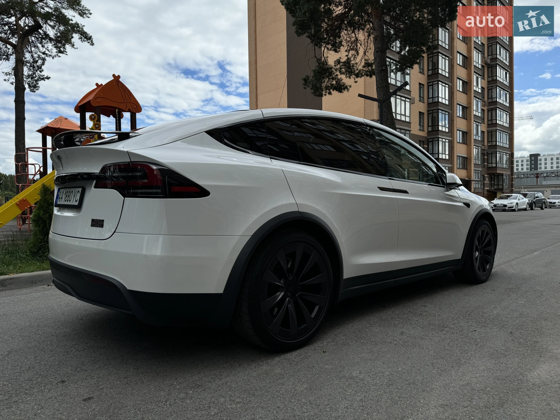 2022 Tesla Model X - мініатюра 3