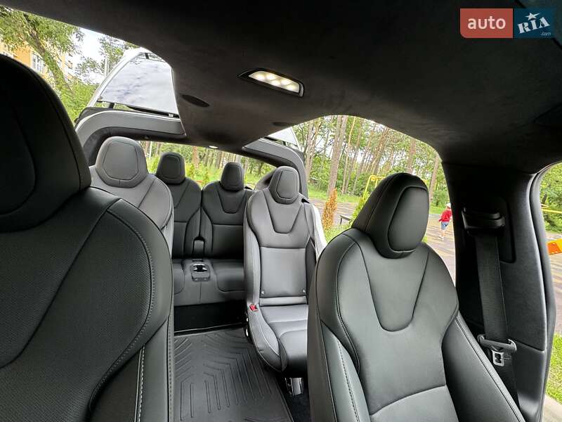 Позашляховик / Кросовер Tesla Model X 2022 в Чернігові