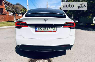 Внедорожник / Кроссовер Tesla Model X 2022 в Ровно