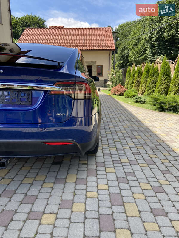 Внедорожник / Кроссовер Tesla Model X 2016 в Львове