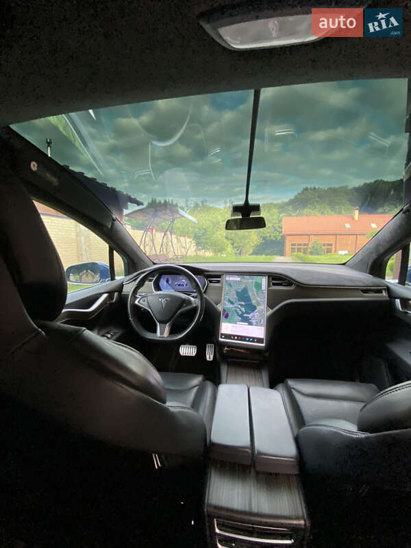 Внедорожник / Кроссовер Tesla Model X 2016 в Львове