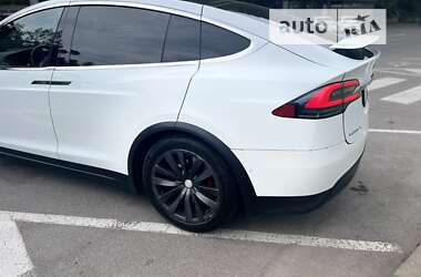 Позашляховик / Кросовер Tesla Model X 2016 в Вінниці