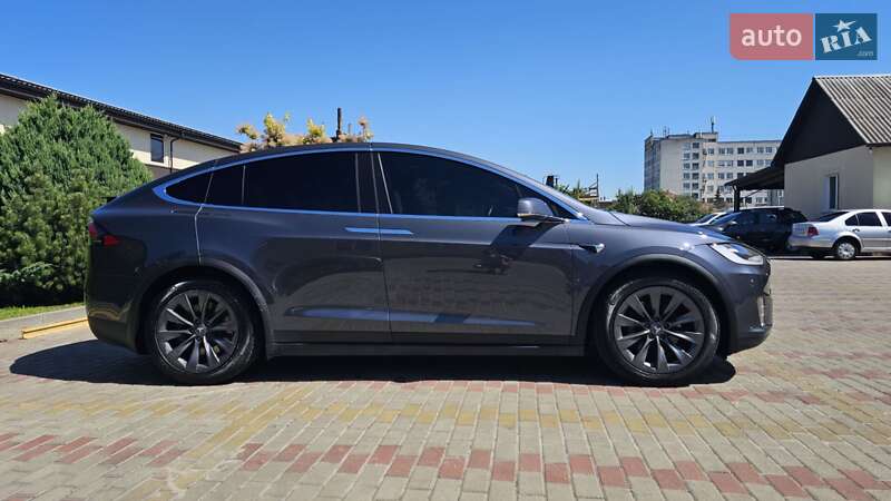 Внедорожник / Кроссовер Tesla Model X 2018 в Черкассах