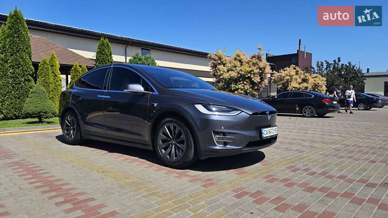 Внедорожник / Кроссовер Tesla Model X 2018 в Черкассах