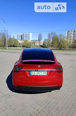 Внедорожник / Кроссовер Tesla Model X 2016 в Киеве