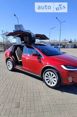 Внедорожник / Кроссовер Tesla Model X 2016 в Киеве