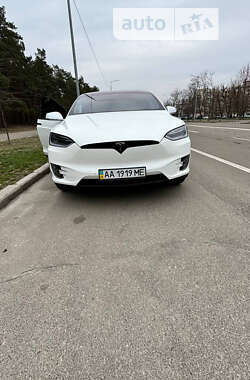 Внедорожник / Кроссовер Tesla Model X 2017 в Киеве