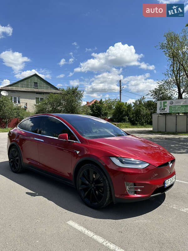 Позашляховик / Кросовер Tesla Model X 2019 в Івано-Франківську