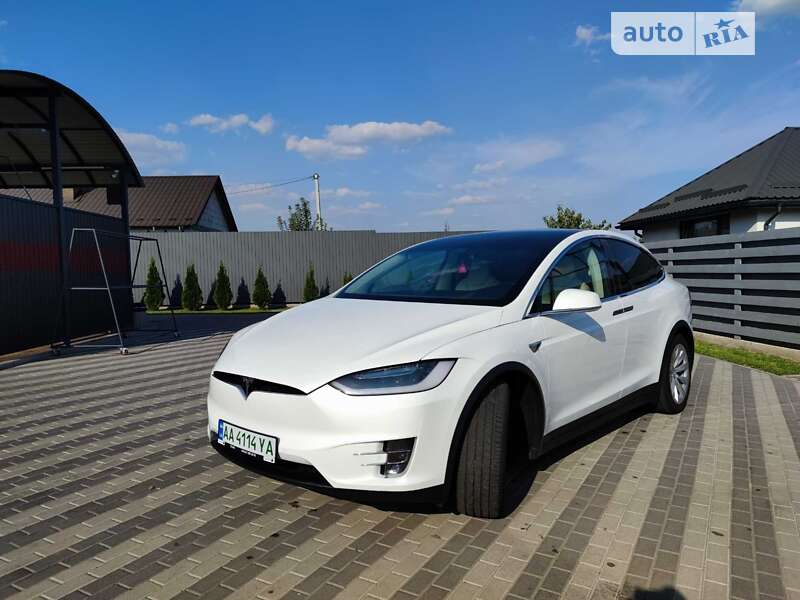 Внедорожник / Кроссовер Tesla Model X 2018 в Киеве